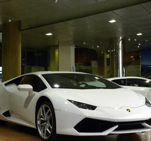 Comercial Víctor | Lleida lamborghini huracan